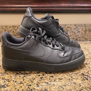 Nike Air Force 1 Triple Black Womens Size 9 DD8959-001